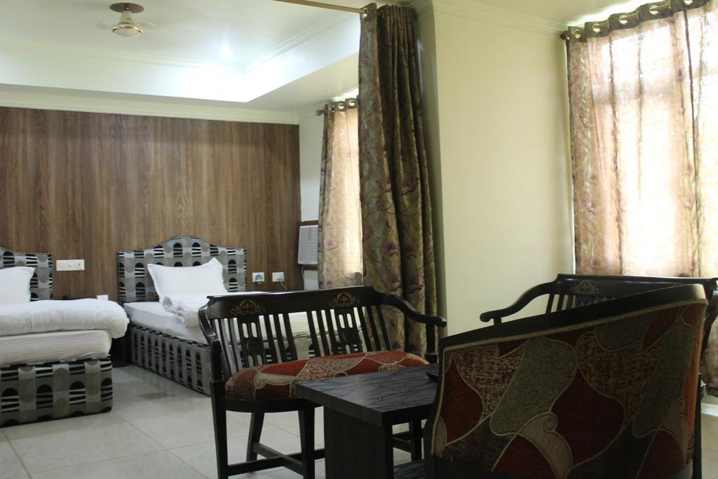 Bodhgaya Gautam Hotel Luaran gambar