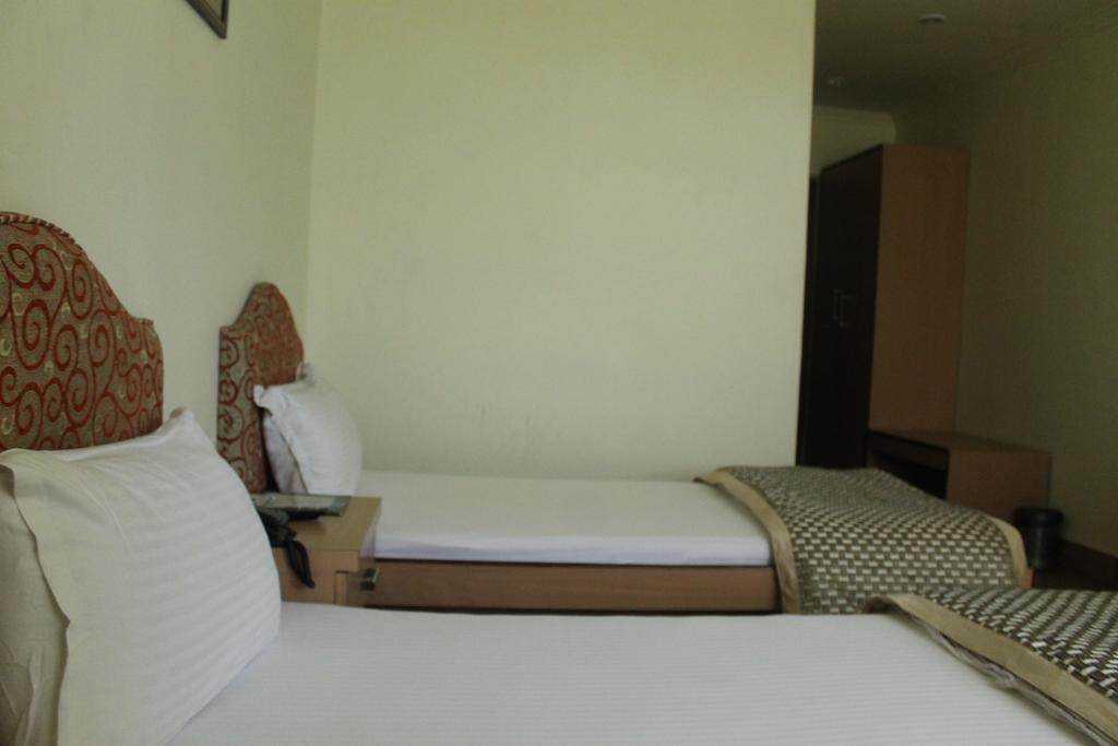 Bodhgaya Gautam Hotel Luaran gambar