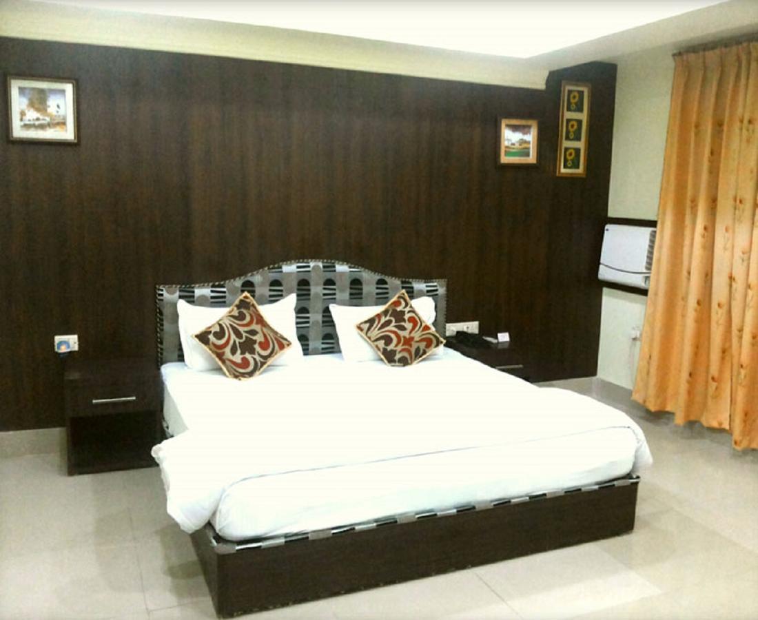 Bodhgaya Gautam Hotel Luaran gambar