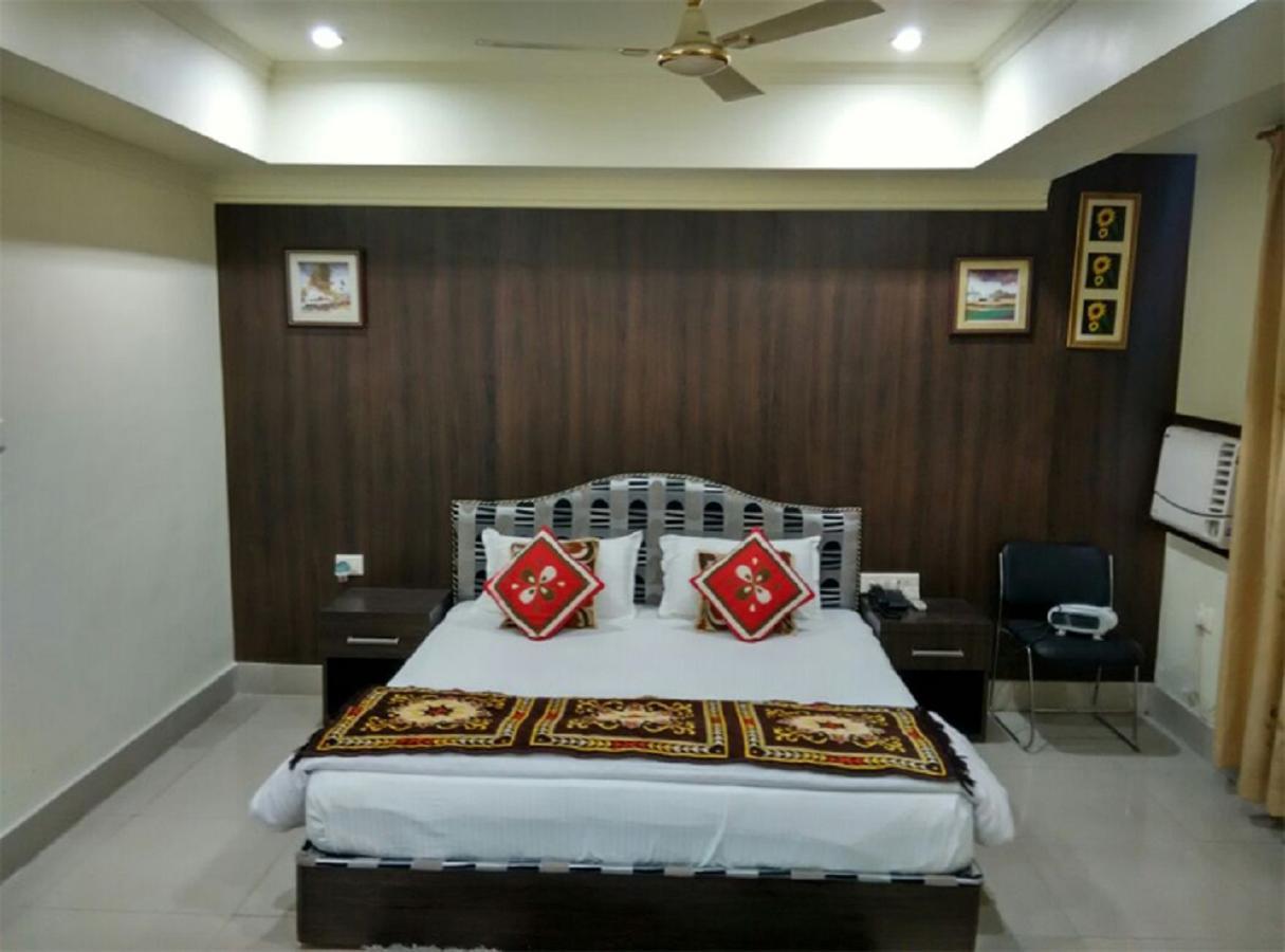 Bodhgaya Gautam Hotel Luaran gambar
