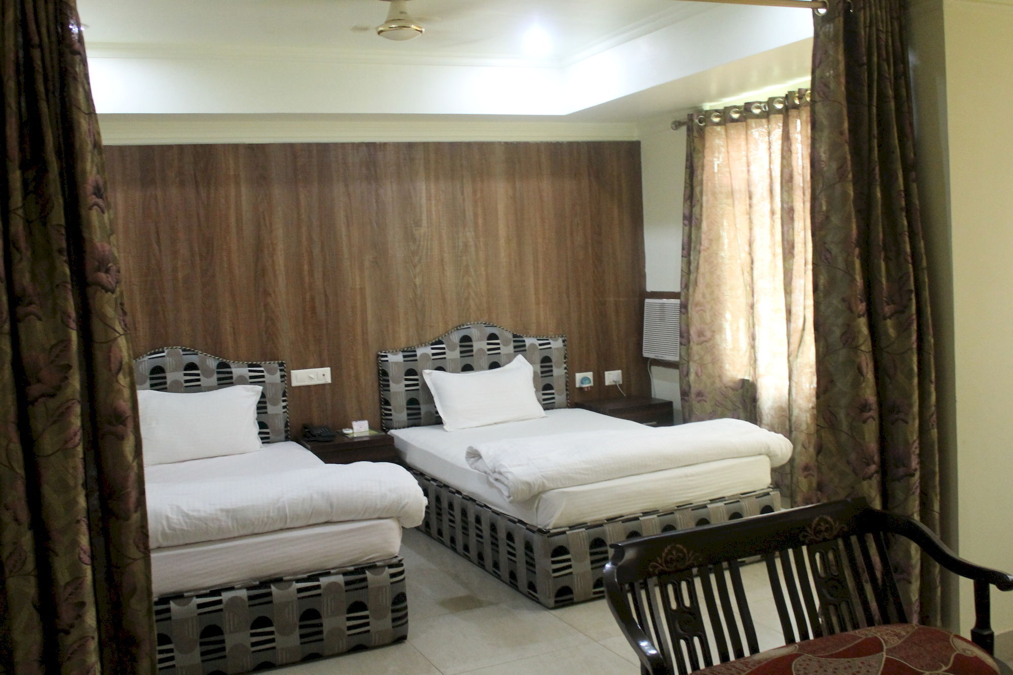 Bodhgaya Gautam Hotel Luaran gambar