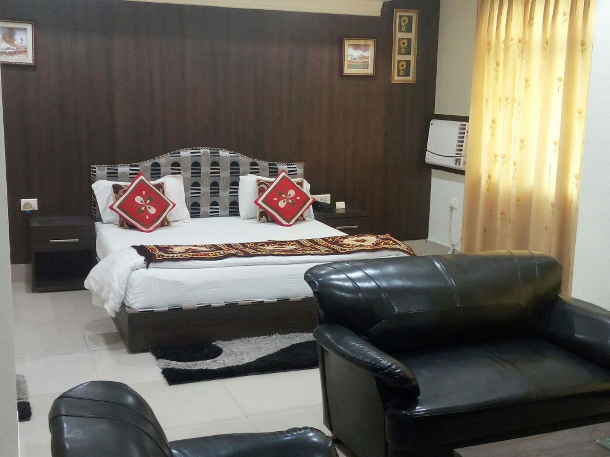 Bodhgaya Gautam Hotel Luaran gambar